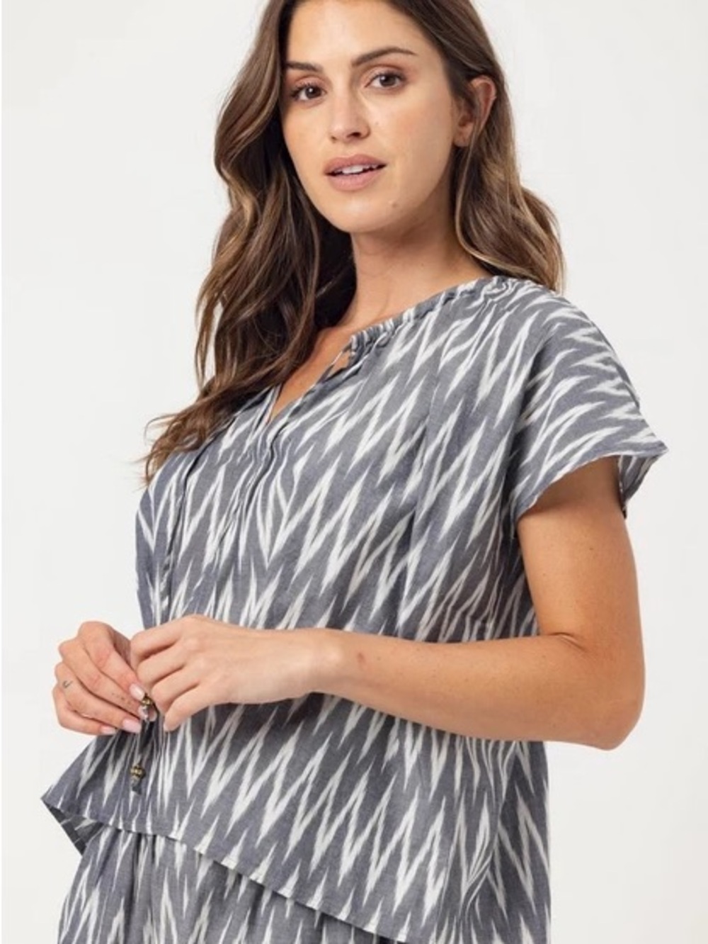 Sundays Gray Ikat Print Tie Neck Peasant Top Size XS